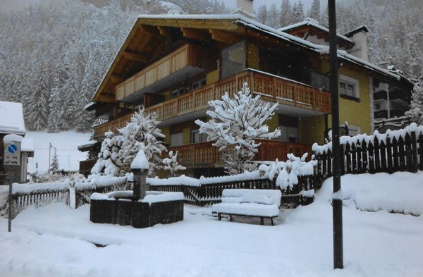 Foto invernale di presentazione Appartamenti Ciasaà