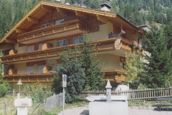Foto esterno in estate Ciasaà