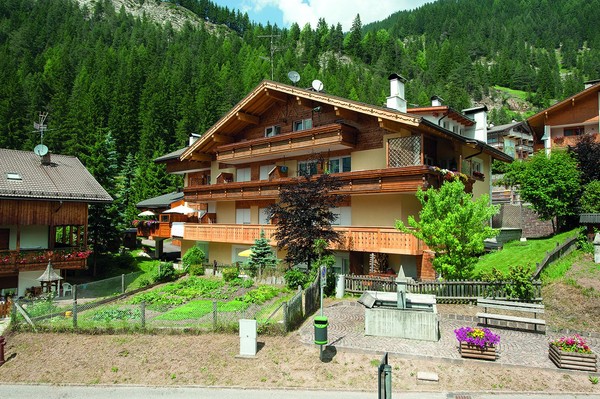 Photo exteriors Apartments Ciasaà