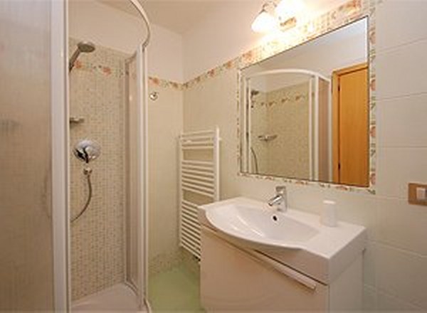 Photo of the bathroom Apartments Cèsa Maria Mountain Hospitality Canazei