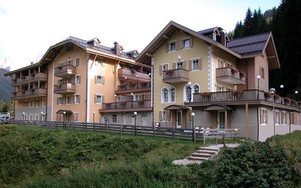 Photo exteriors Residence Villa Avisio