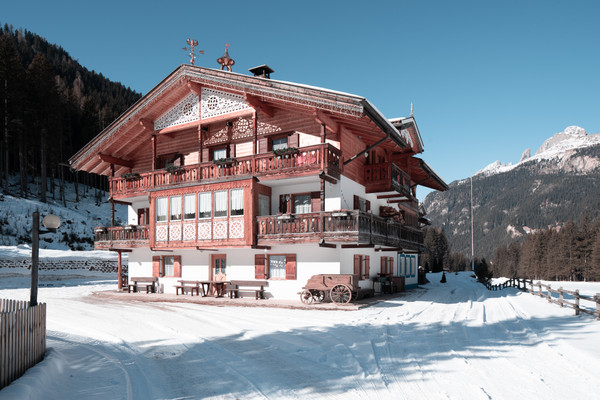 Foto esterno B&B + Appartamenti Cèsa Ciasates