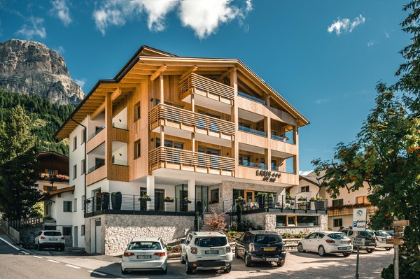 Foto Außenansicht B&B-Hotel + Residence Larix