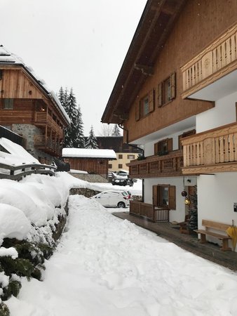 Foto esterno in inverno Iori Luciano