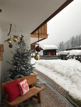 Foto esterno in inverno Iori Luciano