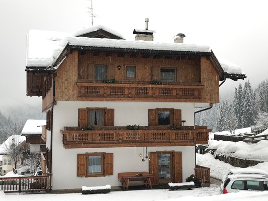 Foto esterno Appartamenti Iori Luciano