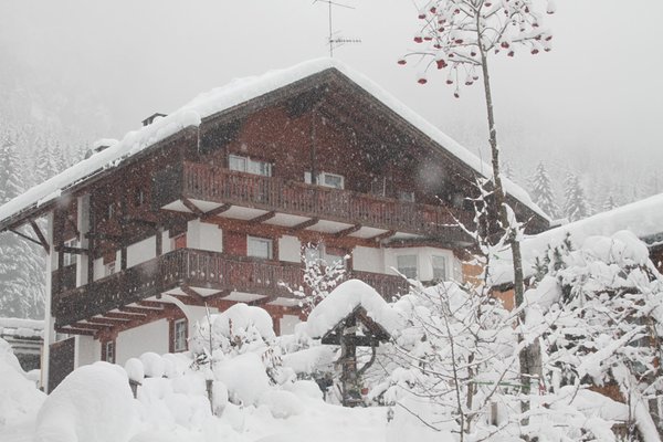 Foto esterno in inverno Casa Lorenz
