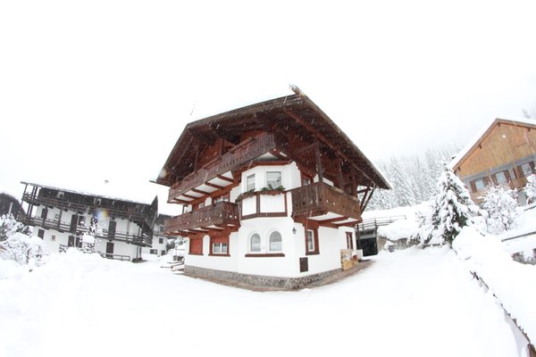 Foto esterno in inverno Casa Lorenz