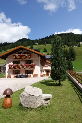 Foto esterno Appartamenti Cèsa Mandi e Miky