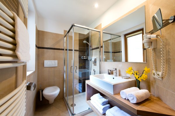 Foto del bagno Appartamenti in agriturismo Unterkehrhof