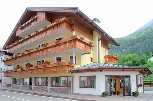 Photo exteriors Garni (B&B) La Posta