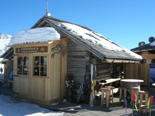 Foto esterno Rifugio Vinoteca Ursus Ladinicus