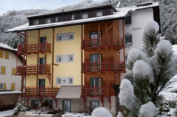 Foto invernale di presentazione La Roggia - Residence 4 genziane