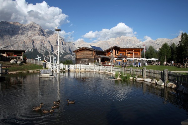 Foto esterno Rifugio Saraghes