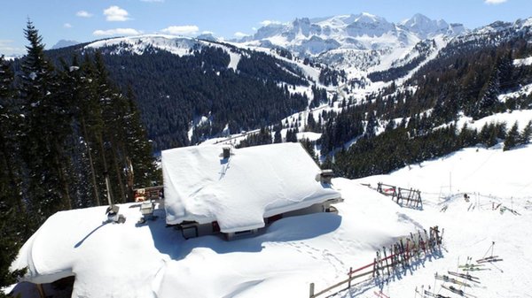 Foto esterno in inverno Crép de Munt