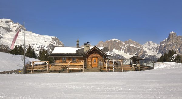 Foto esterno in inverno La Marmotta