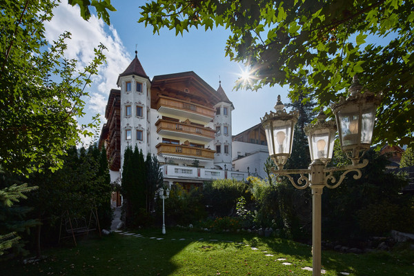 Foto Außenansicht Restaurant Bar Cafè Romantic-Stube