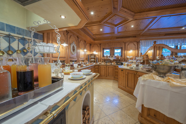 Das Frühstück Restaurant Bar Cafè Romantic-Stube