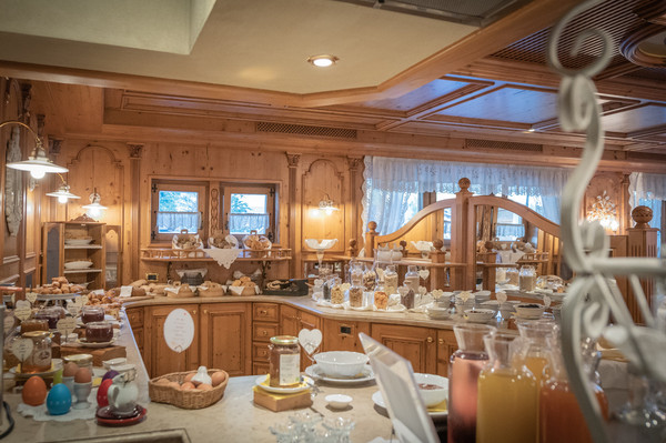 Das Frühstück Restaurant Bar Cafè Romantic-Stube