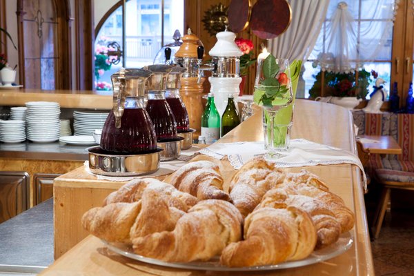 Das Frühstück Restaurant Bar Cafè Romantic-Stube