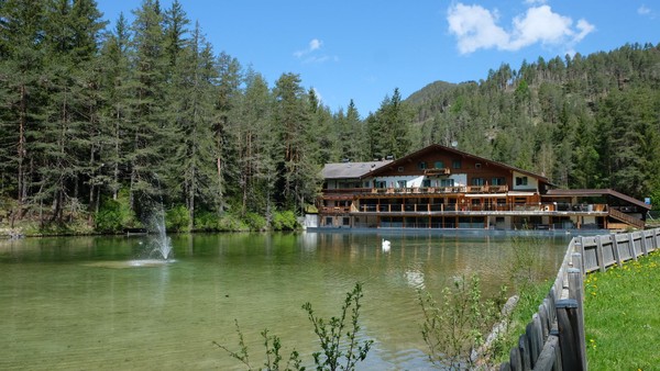 Foto esterno Ristorante Lago della Creta