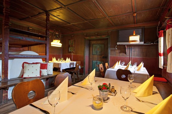Il ristorante Monguelfo Waldealm