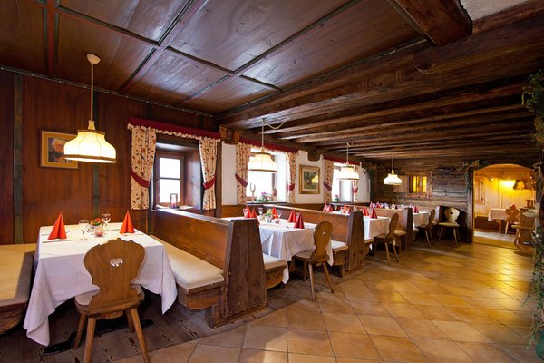 Il ristorante Monguelfo Waldealm