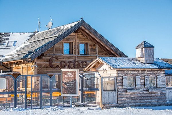 Photo exteriors in winter Corones