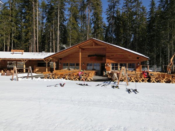 Winter presentation photo Mountain hut Ütia Al Cir