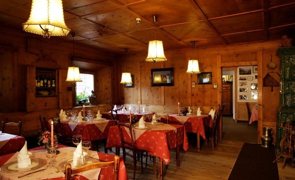 The restaurant Santa Cristina / St. Christina Uridl