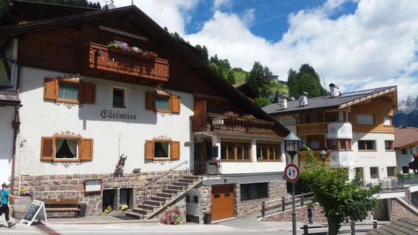 Foto Außenansicht Restaurant Pizzeria Da Peppi