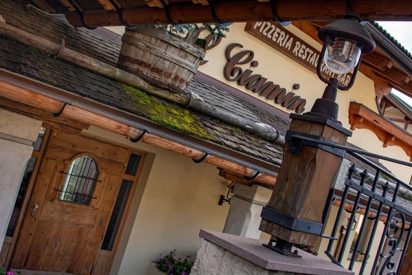 Foto Außenansicht Restaurant Pizzeria L Ciamin