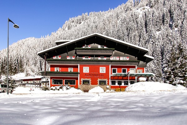 Foto Außenansicht Alpenroyal Gourmet Restaurant
