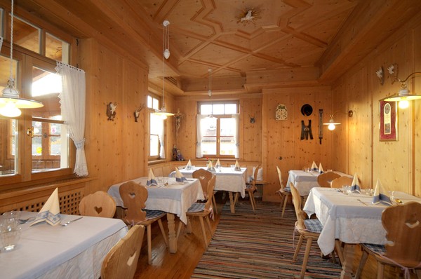 The restaurant Castelrotto / Kastelruth Saalstuben