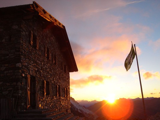 Foto esterno Rifugio Vedrette di Ries / Riesenfernerhütte