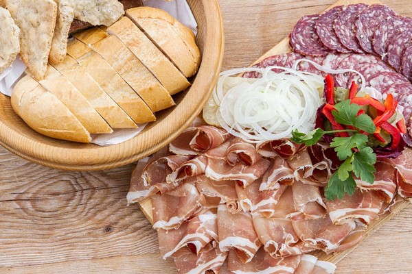 Recipes and gourmet-dishes Saslonch