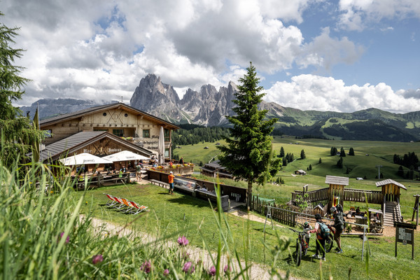 Photo exteriors Alpine farm Schgaguler Schwaige