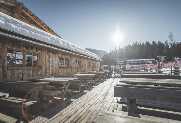 Photo exteriors Rifugio Pollaio / Berghütte Hennstoll