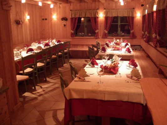 Il ristorante Val di Zoldo Refugium Pekatorum