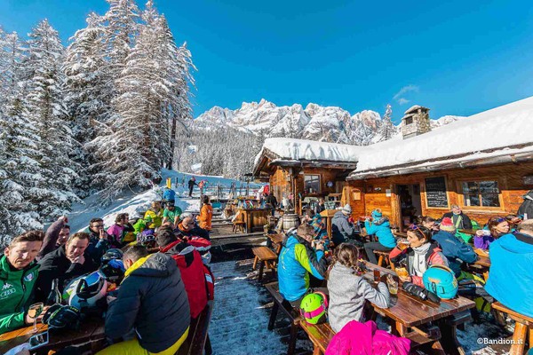 Foto Außenansicht Berghütte Col Taron