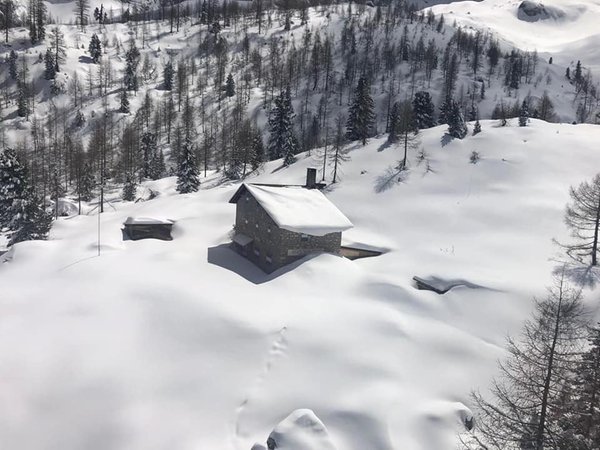 Foto esterno in inverno Vandelli