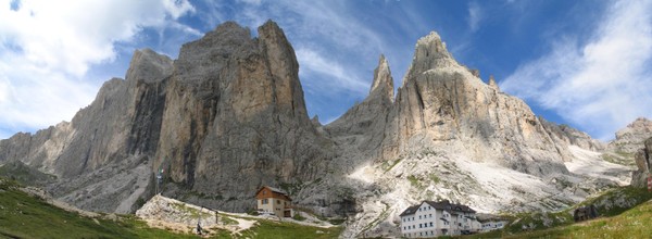 Position Mountain hut with rooms Vajolet Vigo di Fassa