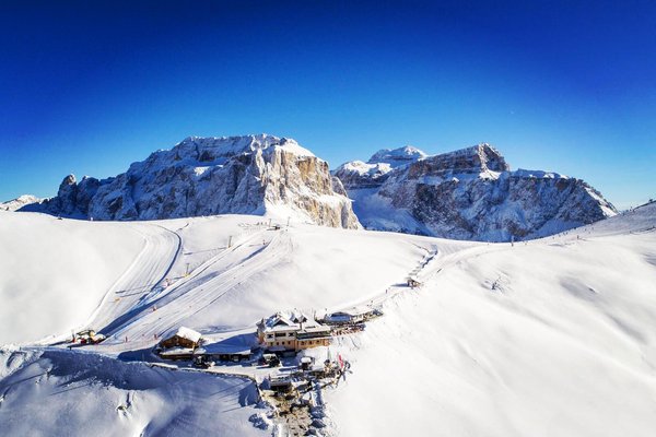 Position Mountain hut Friedrich August Campitello di Fassa