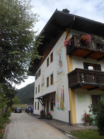 Foto esterno in estate Ciasa Enrosadira