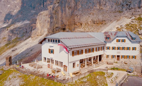 Foto esterno Rifugio Fronza alle Coronelle