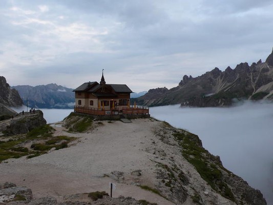 Foto Außenansicht Berghütte mit Zimmern Paul Preuss