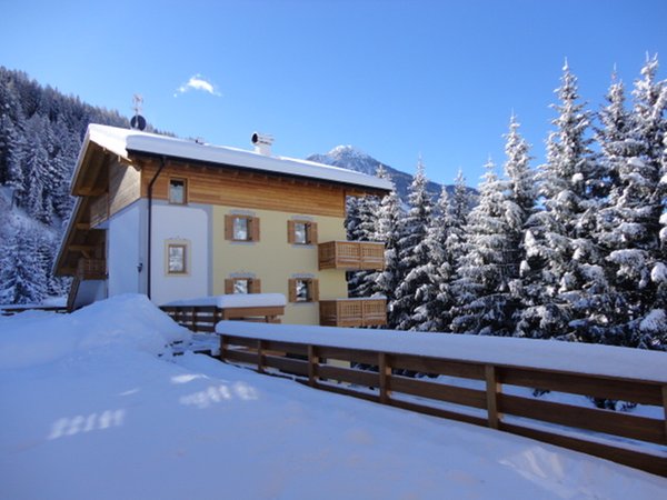 Foto esterno in inverno Ciasa Ciampac
