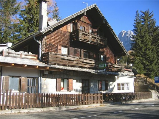 Foto esterno Rifugio Duca di Pistoia / Tscheiner Hütte