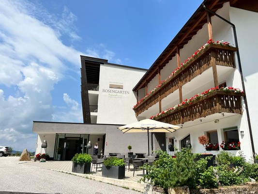 Photo exteriors Restaurant Rosengarten