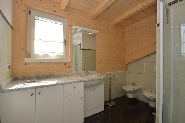 Photo of the bathroom Apartments Donei Pederiva Alessandra